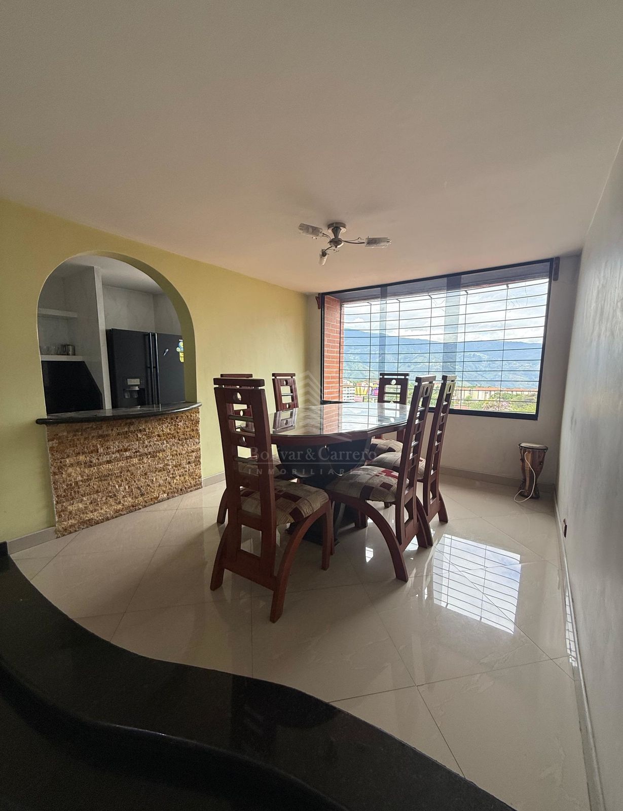 Apartamento en Resd. El Rodeo en Av. Las Américas. B&C0-114