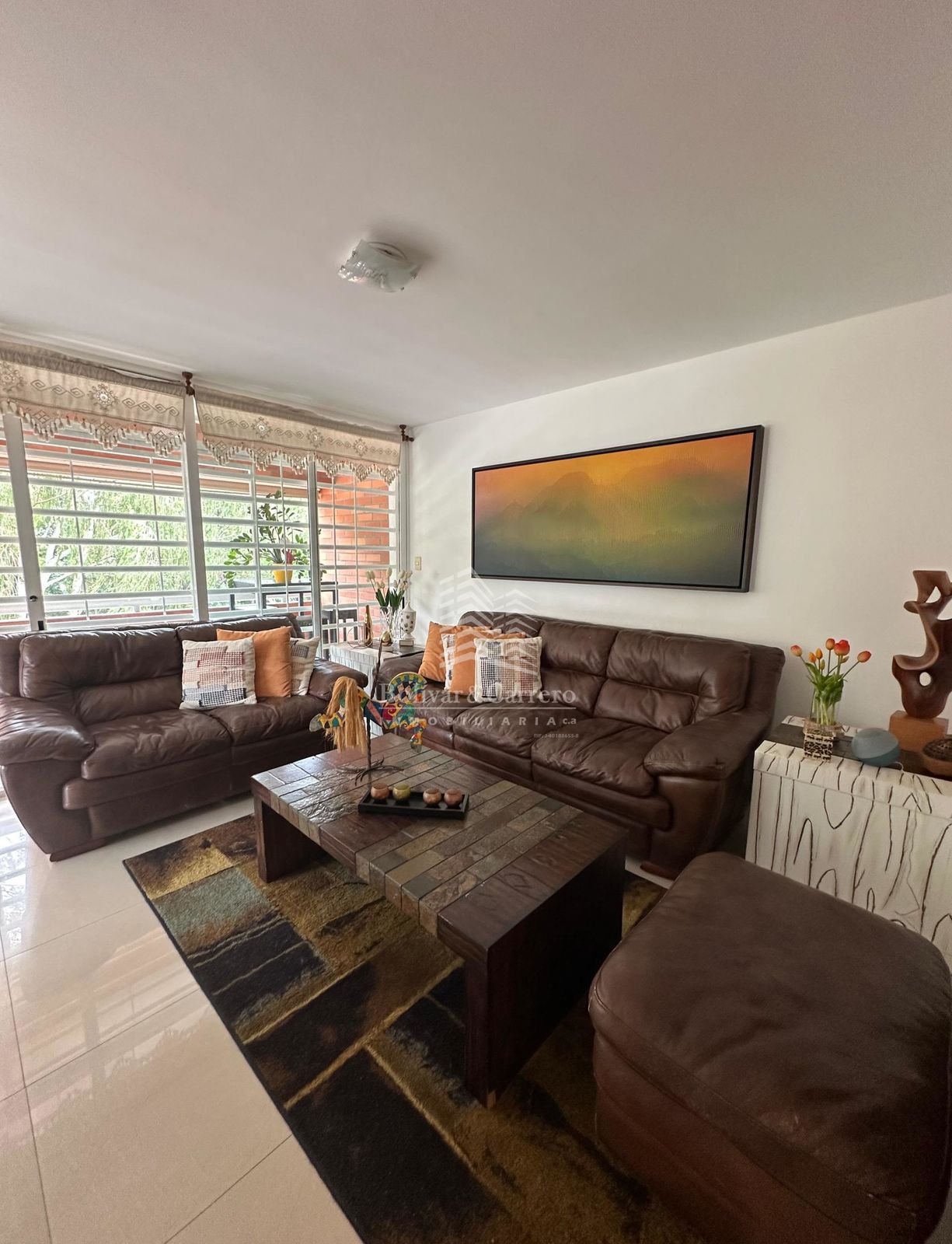 Amplio Apartamento en Resd. Vista Real, en Av. Las Américas.  𝐁&𝐂𝟎-𝟏𝟓
